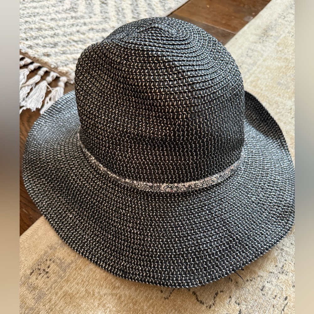 NWT BCBGeneration Black and White Woven Hat